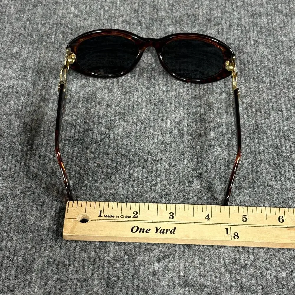 Rocco Originals Sunglasses Womens Brown Tortoise Oval Gray Lens DA 28254